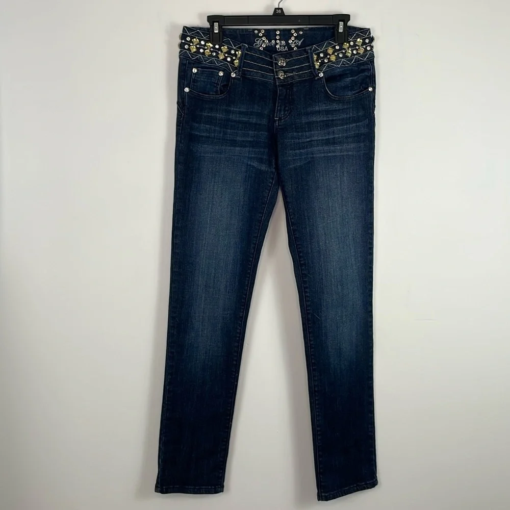 Grace in LA Low Rise Embellished Waisted Jeans. Waist Size 30. Size 11.